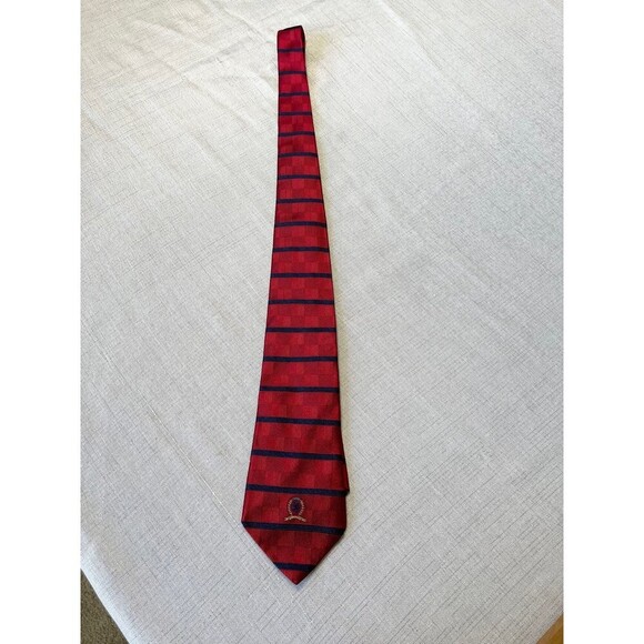 Tommy Hilfiger Silk Crest Men's Tie. Red. 100% Silk. - Picture 9 of 9